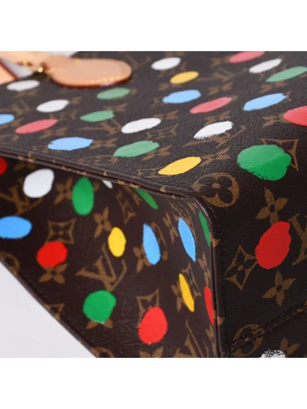 Louis Vuitton On The Go MM Yayoi Kusama Shoulder Bag 2-Way Leather Monogram